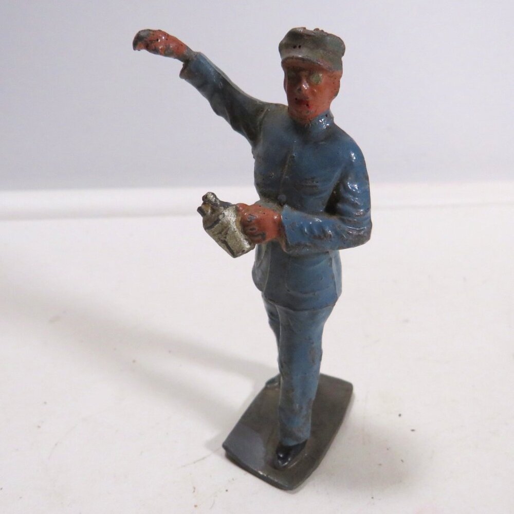 Lionel train 50s Man Figure in eye glasses made England METAL railroad